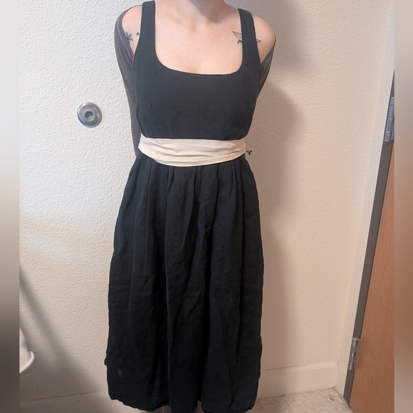 Banana Republic dress - Picture 5 of 6